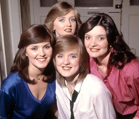 The Nolans - I'm In The Mood For Dancing