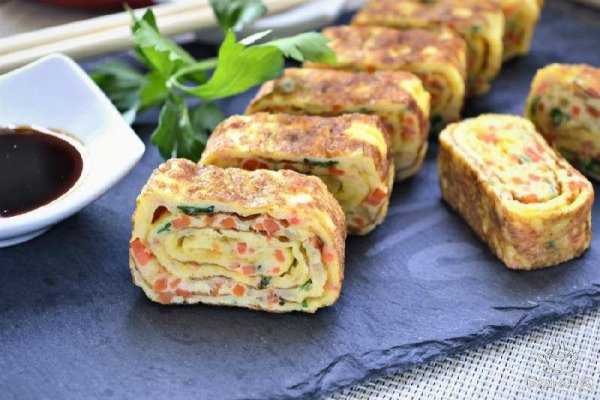 Японский омлет с овощами