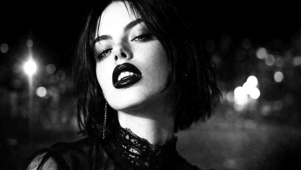 Anne Bloom - Cold Devotion Darkwave, Post Punk