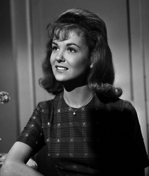 Shelley Fabares - It's Been A Long Long Time