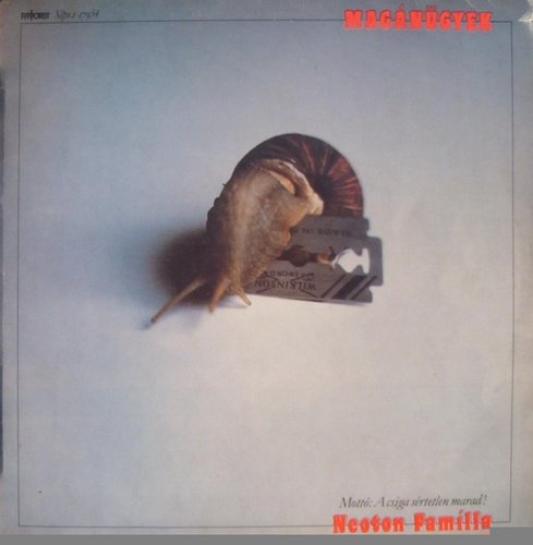 Neoton Familia - Halley