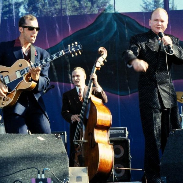 Royal Crown Revue - Perdido