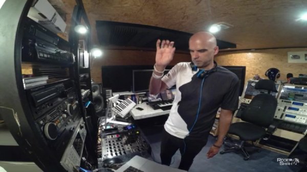 Roger_Shah - 1h Studio Live Set