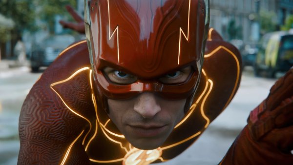 The-flash-2023-barry-allen-4k-wallpaper 823@1@j