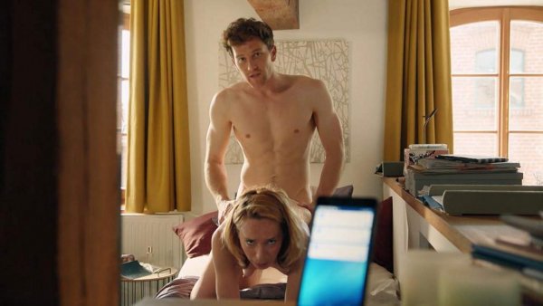 Milk2020Honey20-20S01E0320-201 1
