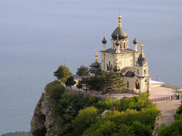 церковь( гора Форос)