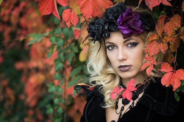 Gothic Fantasy Deborah Foliage Face Makeup Wreath 578190 600x