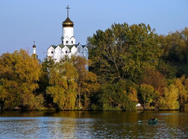 Днепр-ск. Монастырский остров.