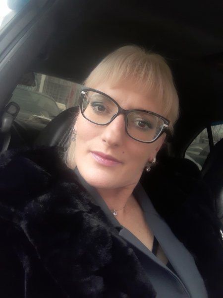 picture_352196202