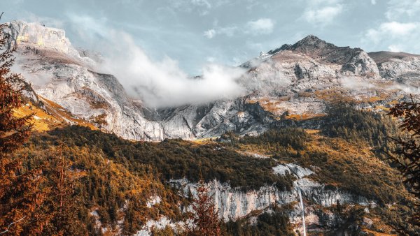 Mountain-range-and-forest-5k-id-5120x2880
