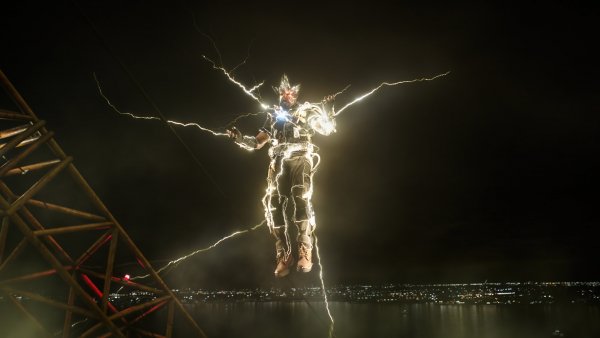Spiderman-no-way-home-electro-4k-wallpaper 560@