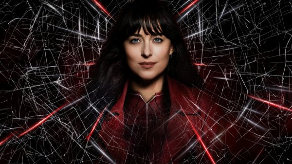 Madame-web-dakota-johnson-cassandra-webb-4k-wallpaper
