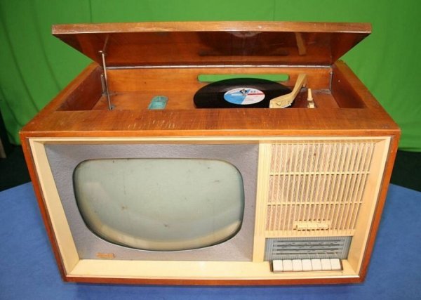 Телерадиола Беларусь-110. 1963г.