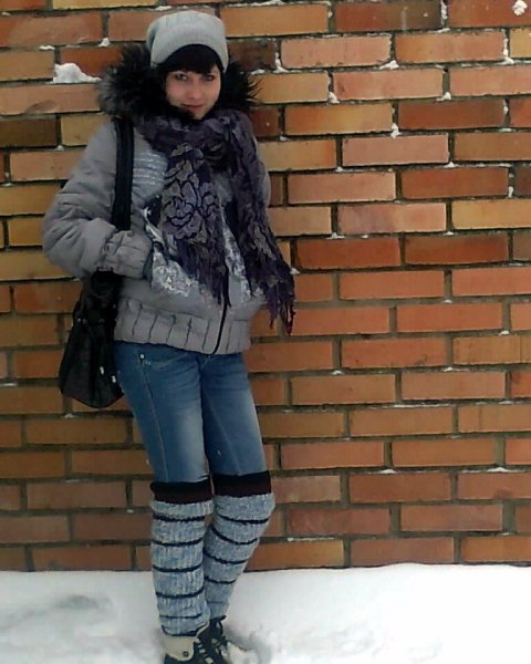 Еще училась в школе