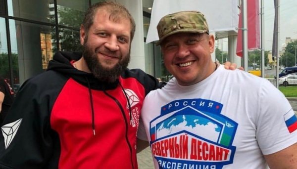 От улыбки станет мир добрей..