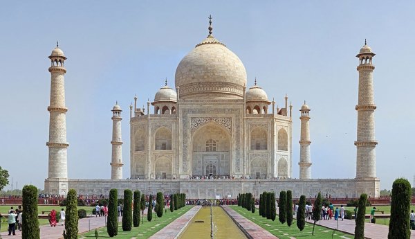 Taj Mahal 2012