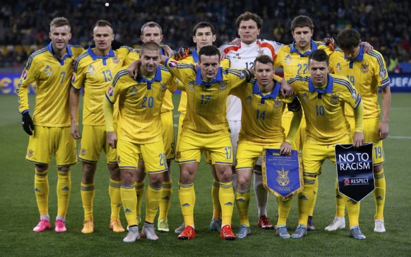 futbol-sbornaya-ukrainy-che-2016