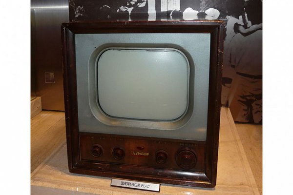 Телевизор Sharp TV3-14T.1953г.