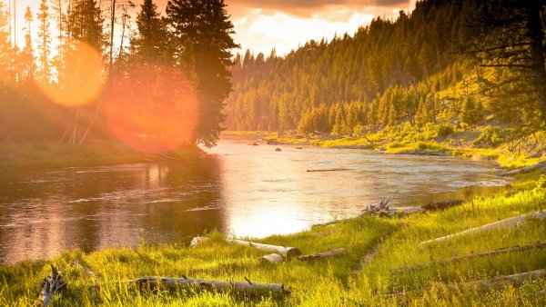 Sunset-after-a-storm-in-yellowstone 5k 5120x2880