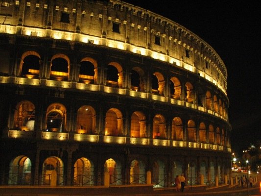 Italy.Colosseum night3