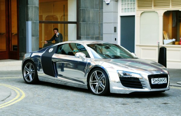 Audi R8
