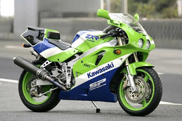 KAWASAKI ZXR400