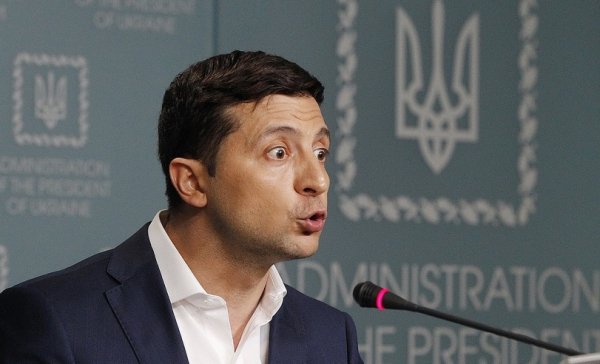 Чому спилкуешься нэ на мови???