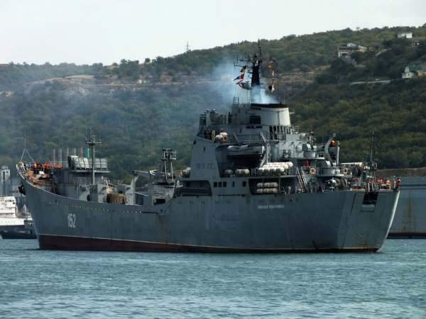 БДК "Николай Фильченков" в Севастополе