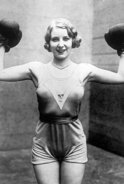 Ирландка Элси Коннор, чемпионка по по боксу, Нью-Йорк, 1931 г