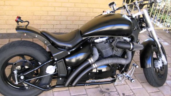 Suzuki Intruder 2