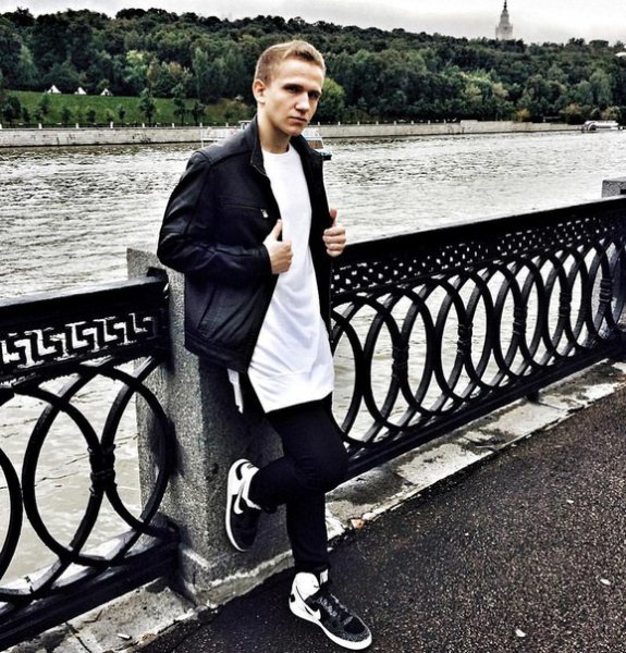 -KvfrbeYseM