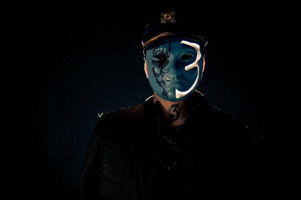 maska muzhchina hollywood-undead