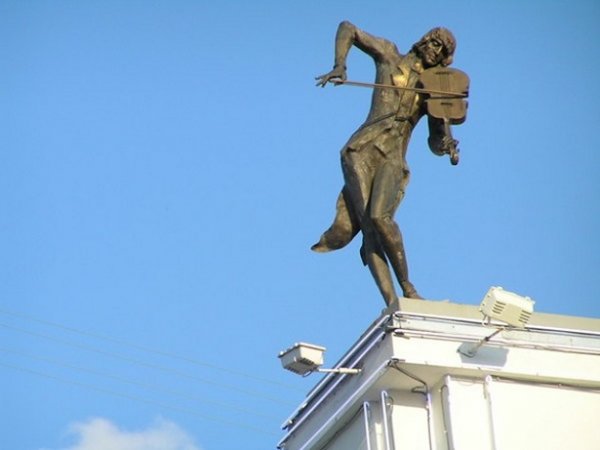 Памятник Скрипачу