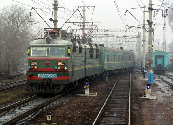 ВЛ80С-2588 (4 февраля 2011)