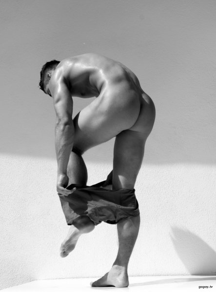 cutrobin.tumblr pantsdown