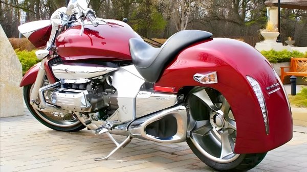 Японский Honda Valkyrie (1996-2017)