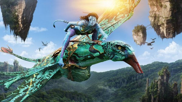 Neytiri-avatar-the-way-of-water-4k-wallpaper