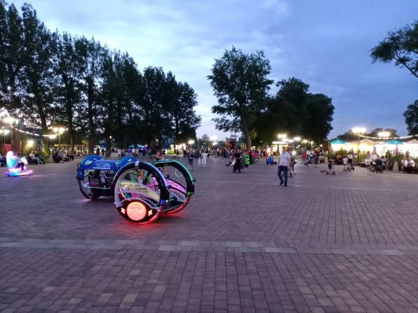 Левобережье,парк,
