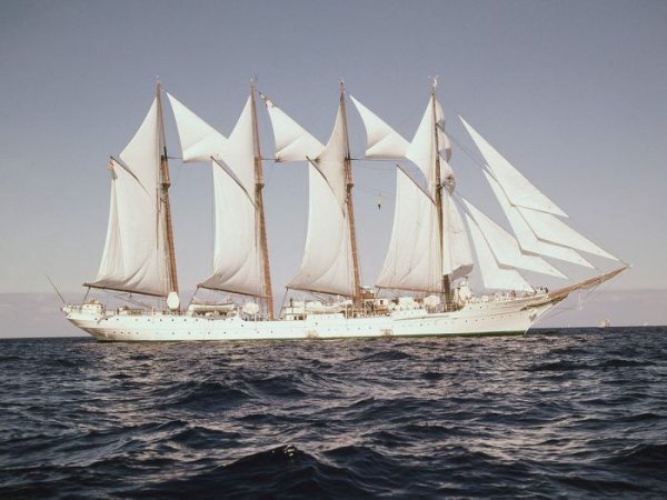 beautiful sailboats 03