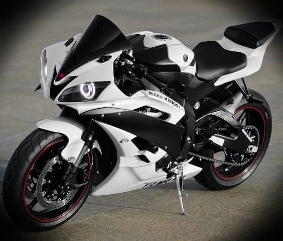 Yamaha R6 9