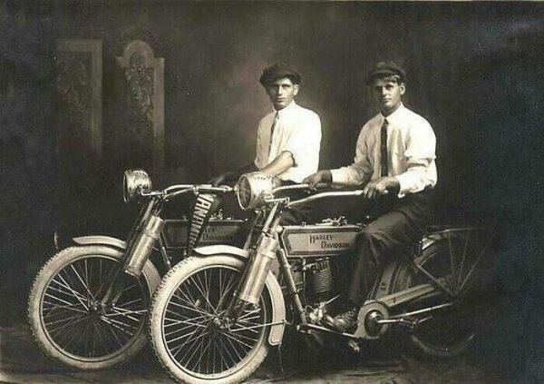 Харлей и Дэвидсон, 1914 год