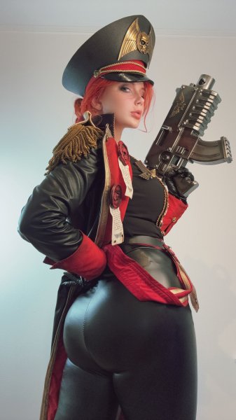 Oichi-Commissar-(wh-40000)-Astra-Militarum-9391506